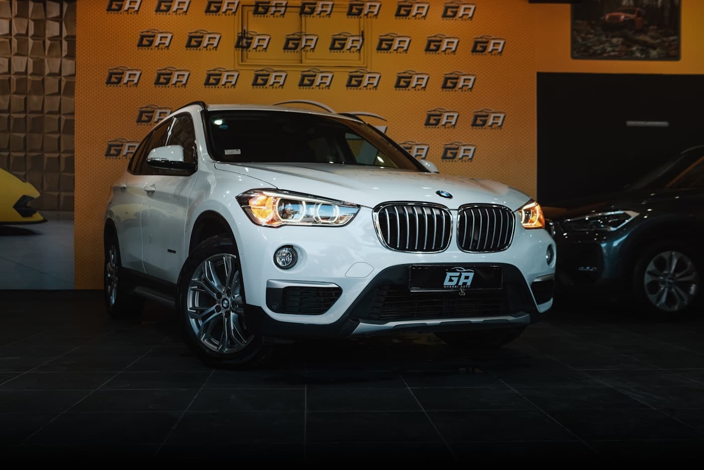 X1 xDrive23i · Sport Line